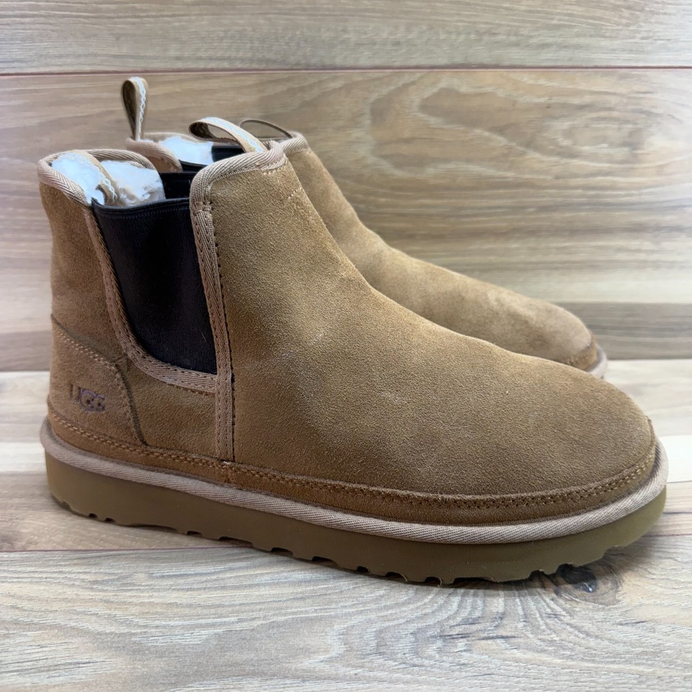 UGG Neumel Chelsea Boot Mens 10 Chestnut Suede Pull On Sherpa Fur Shearling Cozy